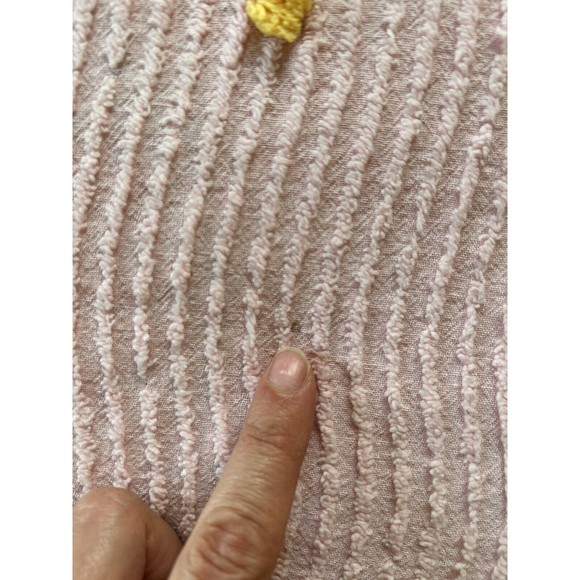 Vintage Chenille Pink Floral Bedspread Flowers Shabby Cottage 79x98 - Picture 6 of 10